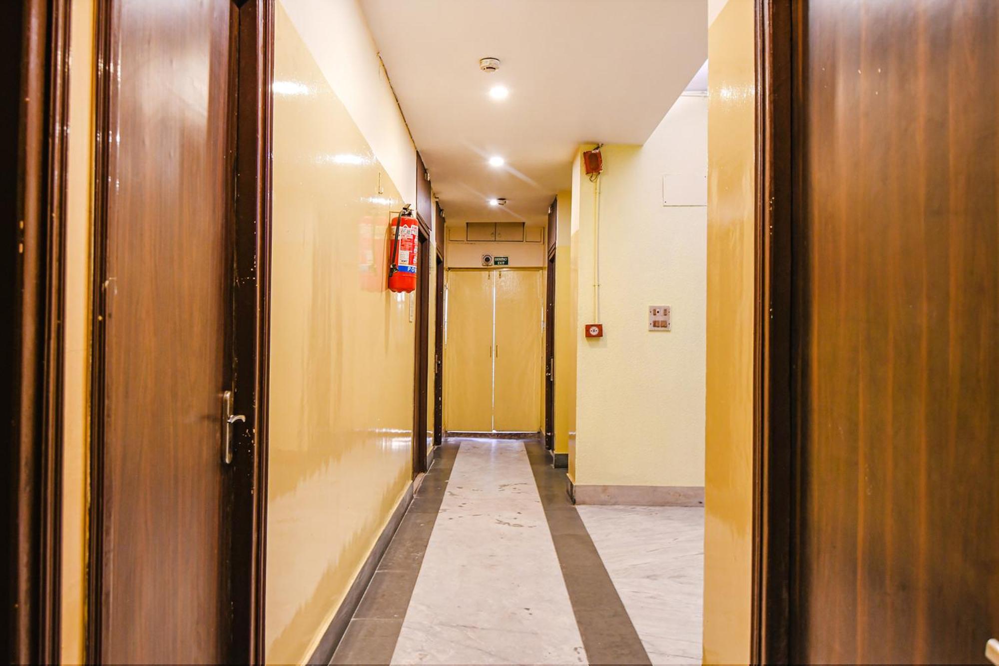 Fabhotel Aayash - Nr City Center Metro Station Kalküta Dış mekan fotoğraf